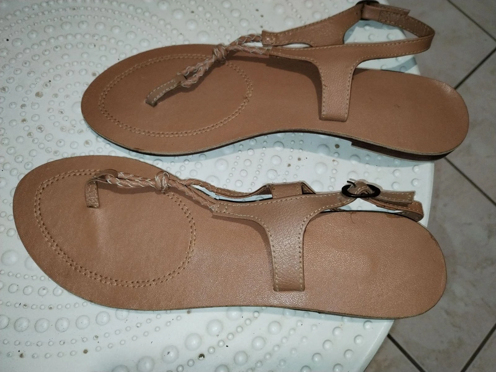 Sandalias de mujer estilo pies desnudos nunca usadas en cuero. 38 – photo 9